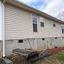 Gutter-cleaning-and-house-wash-in-Abbeville-SC 3