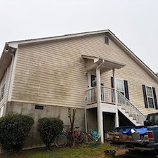 Gutter-cleaning-and-house-wash-in-Abbeville-SC 1